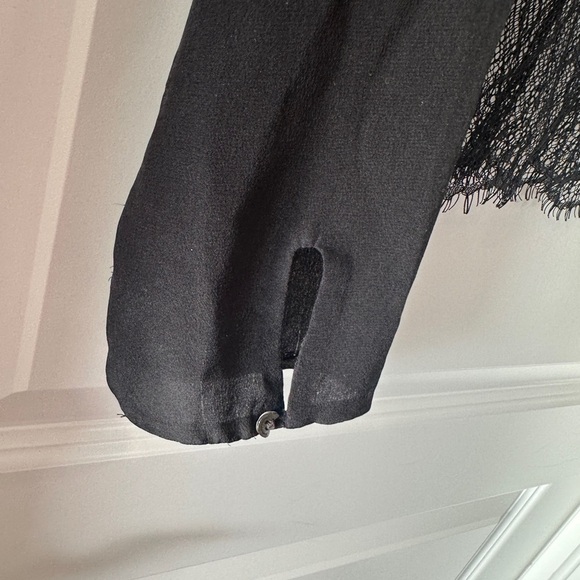 Aritzia Wilfred Women’s Silk Dark Romance Black Long Sleeve Lace Top Size XXS - Picture 4 of 6